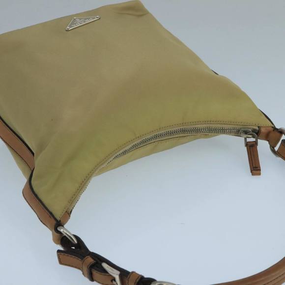 PRADA Shoulder Bag Nylon Beige Auth 104591 - Picture 6 of 16